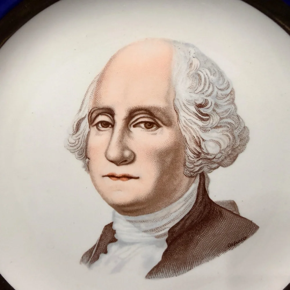 A CAPSCO PRODUCT Washington, D.C. Capitol Souvenir Plates 22 Karat Gold (2)